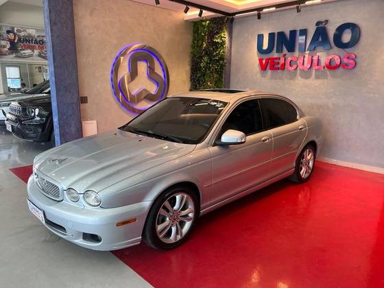 JAGUAR X-TYPE 2.5 SE V6 24V GASOLINA 4P AUTOMÁTICO JAGUAR X-TYPE 2.5 SE V6 24V GASOLINA 4P AUTOMÁTICO